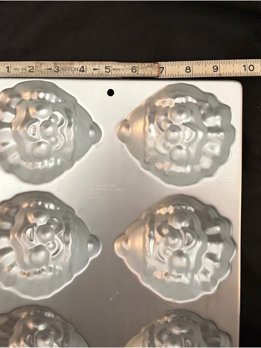 Wilton metal baking